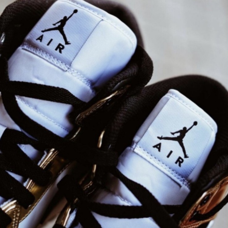 jordan 1 mid white gold