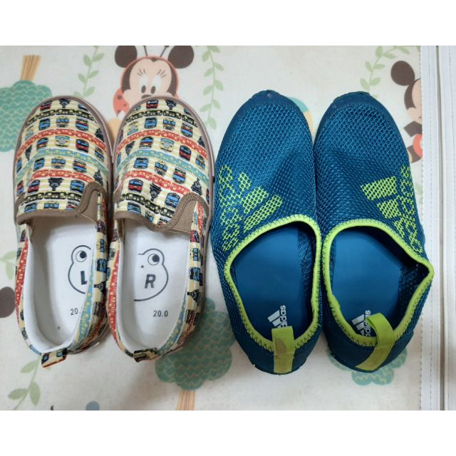 男童鞋 Adidas籃21 5cm跟日本汽車鞋 5cm 蝦皮購物