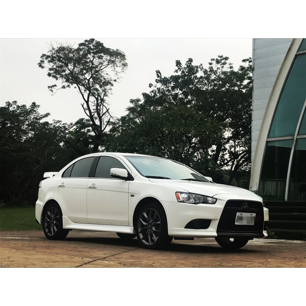 Fb搜尋 世康中古車買賣 熱門車款 16年三菱fortis Io版改鯊魚白 蝦皮購物