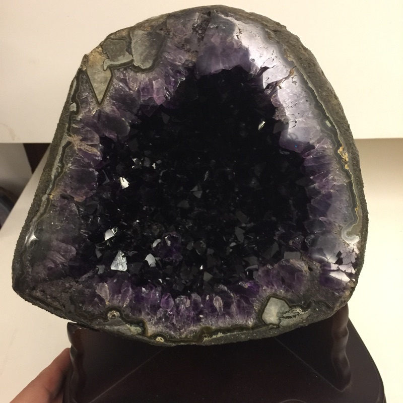 頂級原皮烏拉圭ESP紫晶洞（含底座）