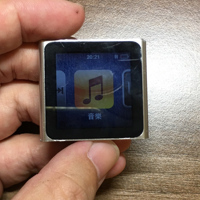 Apple iPod nano6 8g 功能正常。