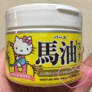 ♥小公主日本精品♥日本進口Hello Kitty 馬油乳液滋潤皮膚抗乾燥全身可用軟嫩光滑肌膚220g66630906
