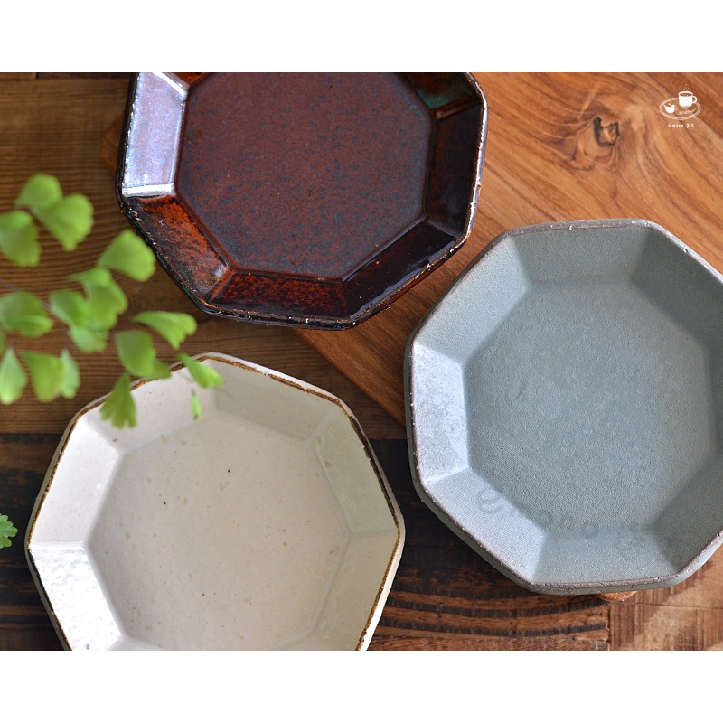 購入 希少 織部焼の8角皿 織部焼菊図角皿 8枚 [B24551] 織部焼菊図角皿