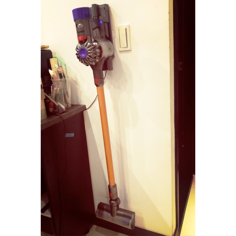 dyson v8 fluffy sv10e