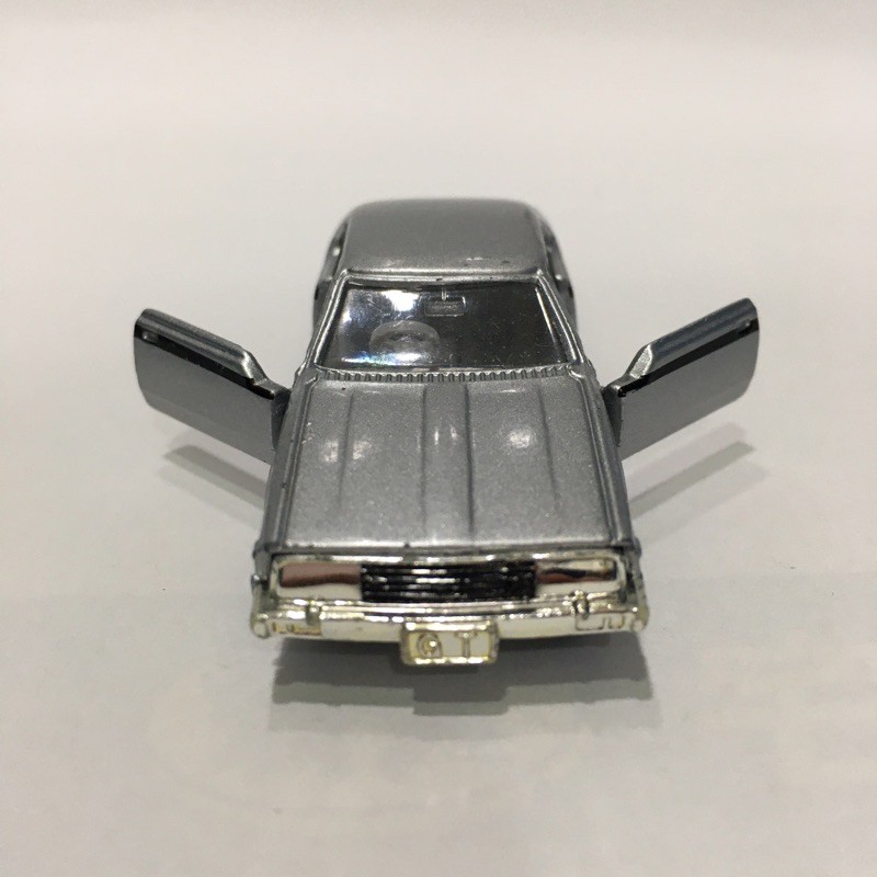 tomica nissan gt skyline 2000 turbo gt e.s