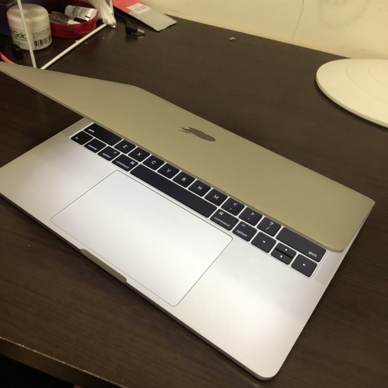 二手有問題 Apple MacBook pro Touch bar 2016 自行出價合理就賣
