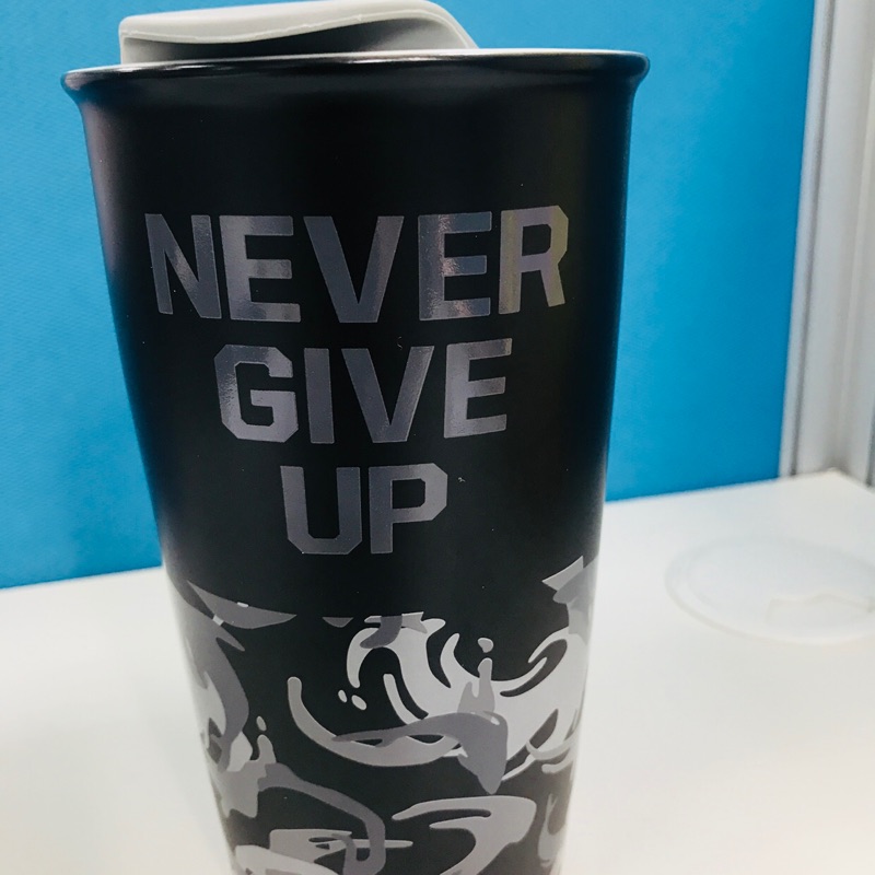 Starbucks never give up 周杰倫限定迷彩陶瓷咖啡杯