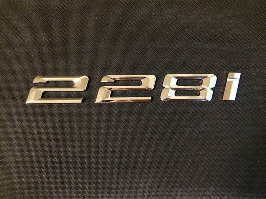 《※金螃蟹※》BMW 寶馬 228i 後車箱字體 鍍鉻銀