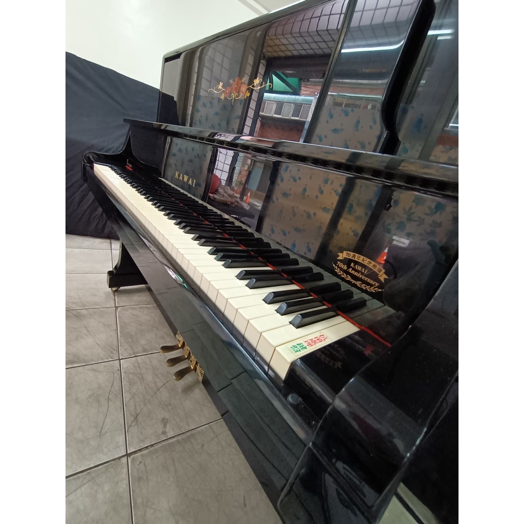 (已售，補貨ing) KAWAI KU-80 58800 頂級70週年紀念款 抗菌鍵盤 鑲花大譜架 定弦裝置 中古鋼琴