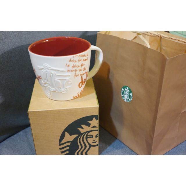 全新星巴克Starbucks偉士牌Vespa紀念馬克杯，外層紙盒略有傷痕，含運390元。