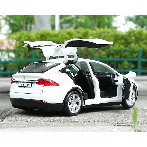 特斯拉Tesla【MXG017 Model X 模型車】1:32模型合金聲光迴力車P90D盒裝 Model X 1:24