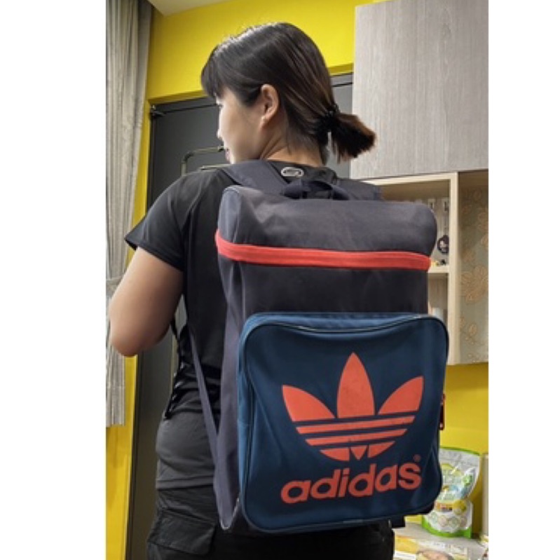 Adidas愛迪達 二手潮流背包🎒 可放14吋筆電和iPad 適合大學生