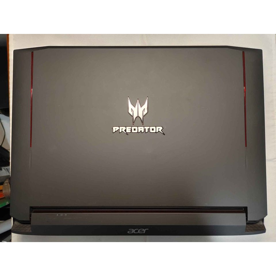 (近全新)Acer Predator掠奪者17.3吋4K旗艦級8G獨顯電競筆電