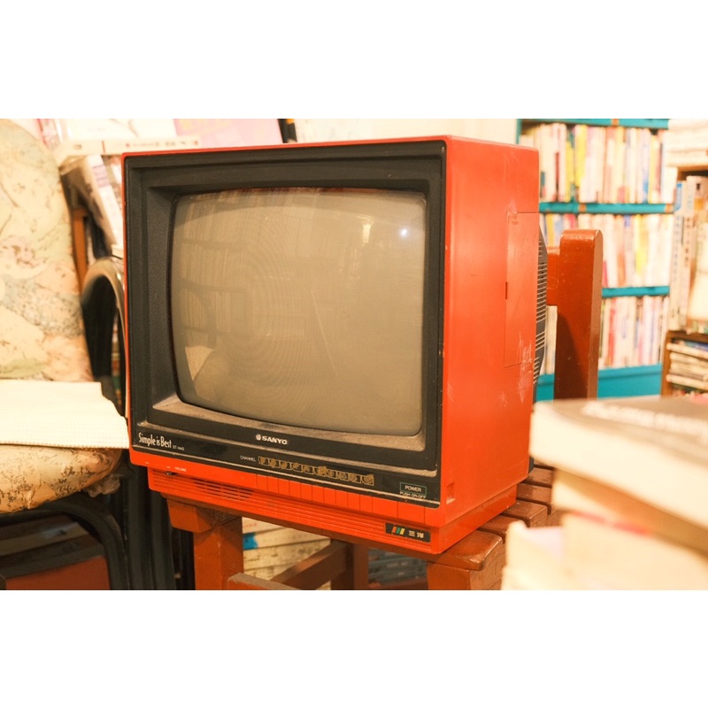 （珍品）古董冰箱/紅色冰箱/水族箱/古早味擺設/老件/紅色房方型電視機/SANAYO