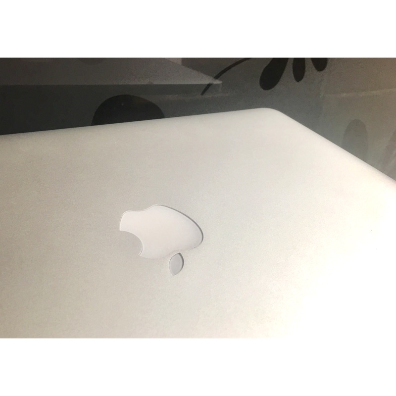 MacBook Pro Late 2013 / 15”/ i7-2.6/ 16G / 1TBSSD
