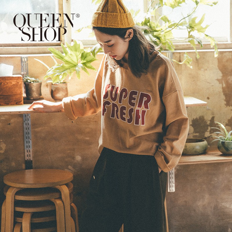 QUEENSHOP【01110286】休閒字母印花長袖上衣＊現+預＊