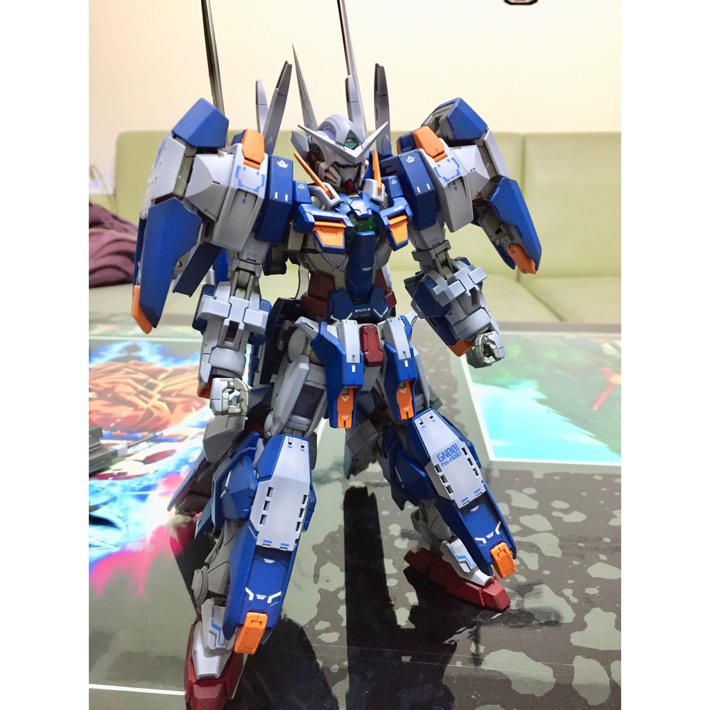 MG 1/100 00 鋼彈 雪崩突進型能天使  塗裝完成品