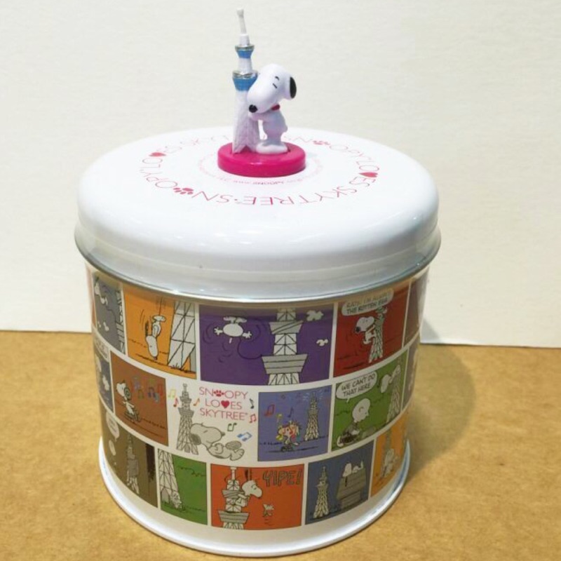 【朋友禮品】日本 Snoopy 晴空塔 限定 餅乾 鐵桶 餅乾桶 餅乾盒 史努比 巧克力 餅乾筒 置物罐