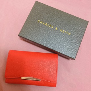 (全新)CHARLES&KEITH票夾三摺 皮夾🌸 小CK 熱門包款 小錢包 短夾 皮夾 母親節禮物 情人節禮物