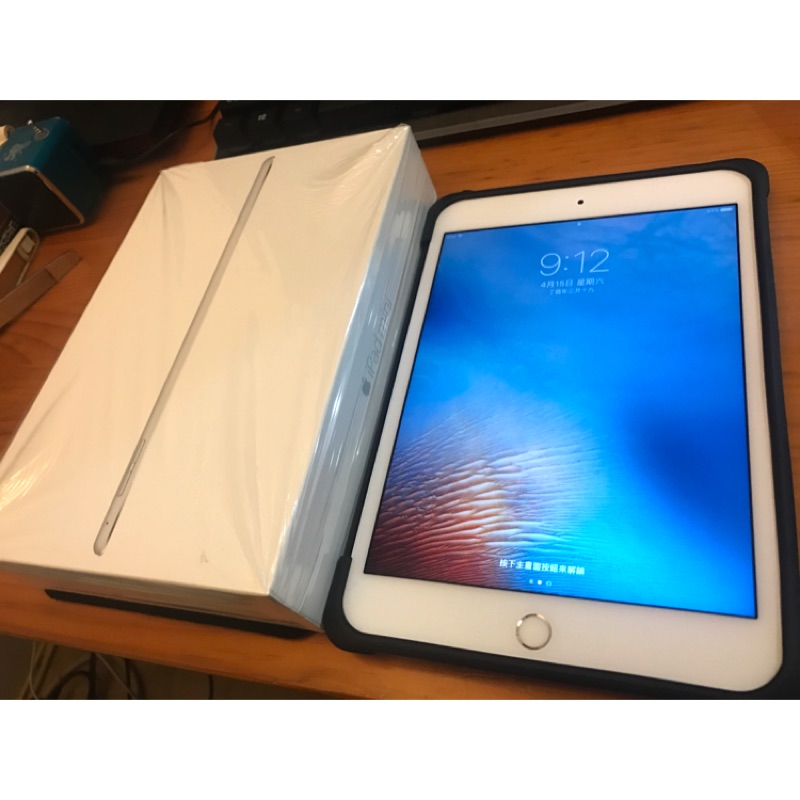 For yuko7567下單。iPad mini 4 16GB WiFi 銀色 二手