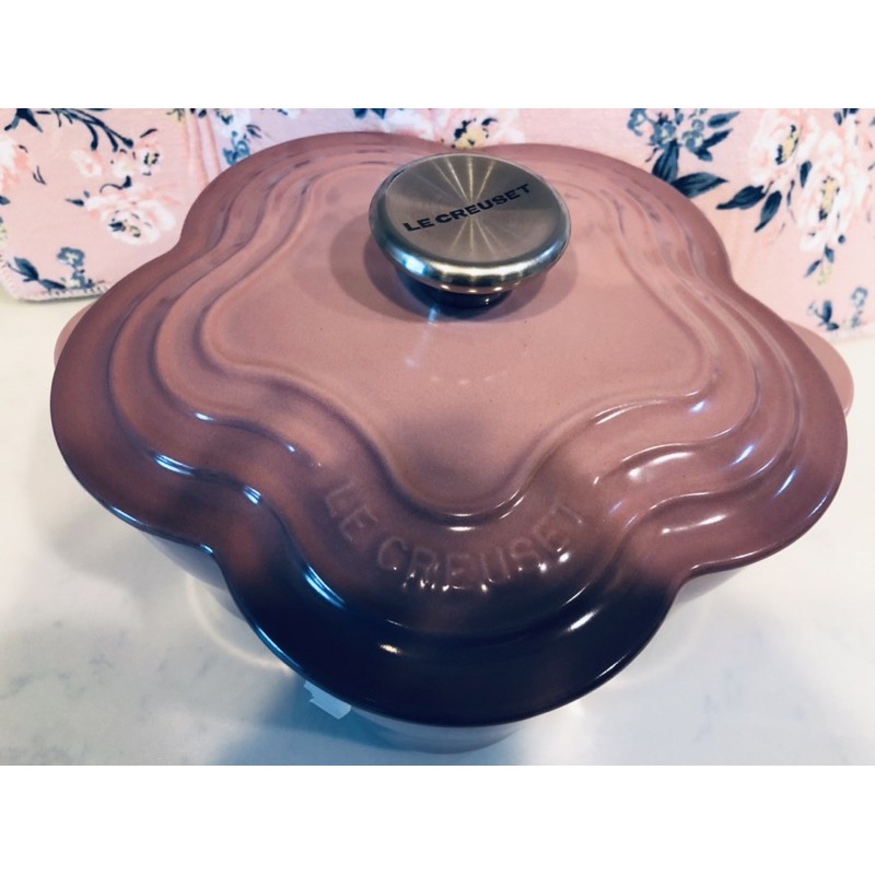 LE CREUSET 錦葵紫 20cm 山茶花 鑄鐵鍋