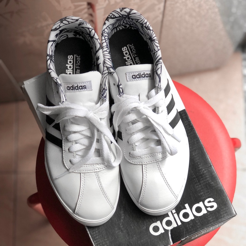 Adidas 愛迪達 女鞋 正品 好市多 Costco 購入 8號半 近全新 大腳女孩