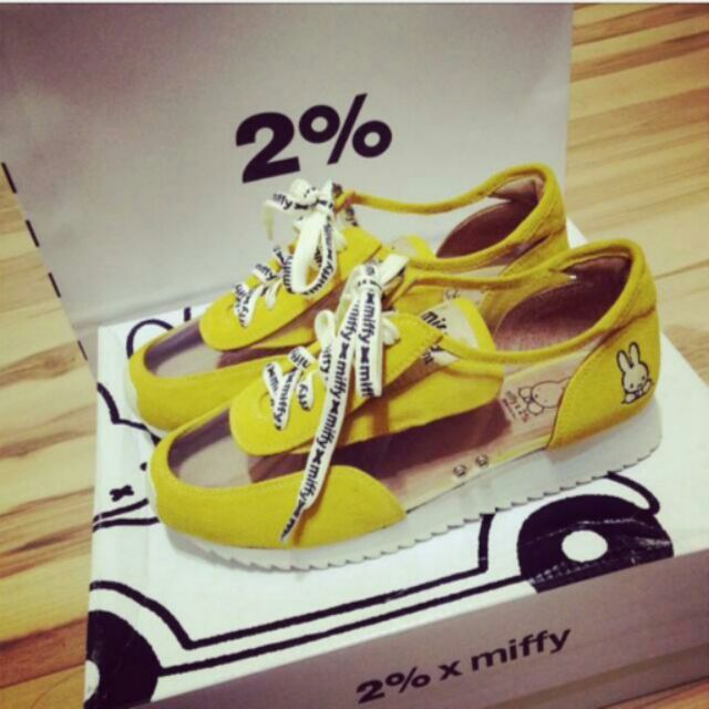 自行出價，合理就賣！！！2% 米菲兔 miffy黃色麂皮透明綁帶運動鞋休閒鞋