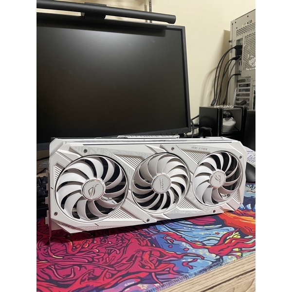絕版白色！！！ASUS ROG STRIX RTX 3080 OC White V2 遊戲卡(卡況極新）誠可議
