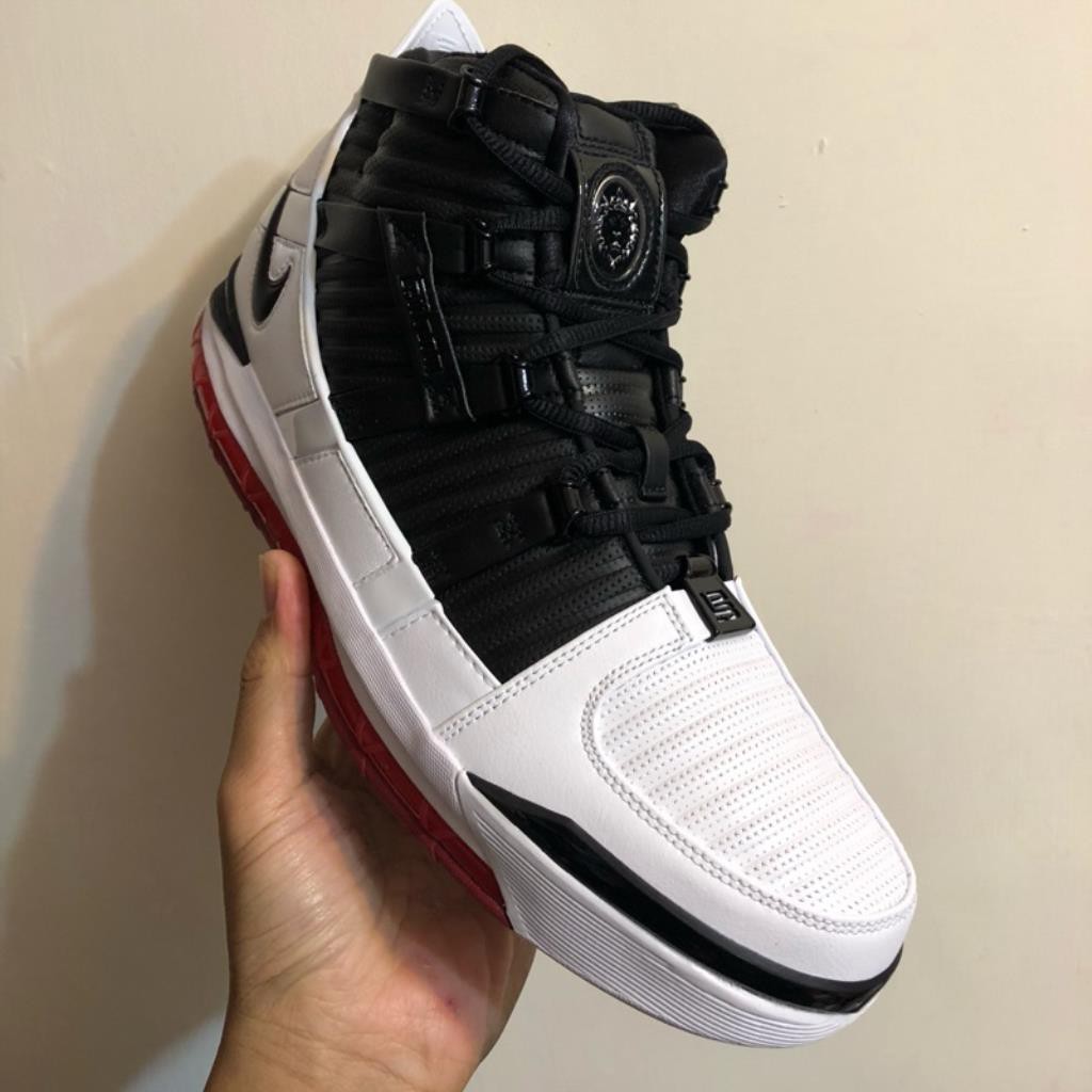 nike zoom 3 lebron