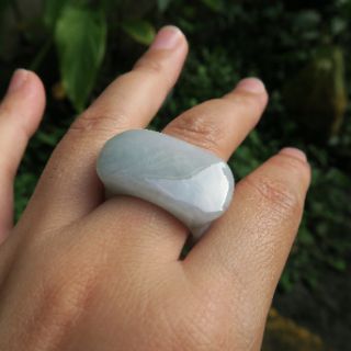 緬甸玉玉石戒指 招財馬鞍戒指-J15 內徑2.00cm 國際戒圍18號 冰糯種水頭飽滿 翡翠A貨 現貨在臺北市