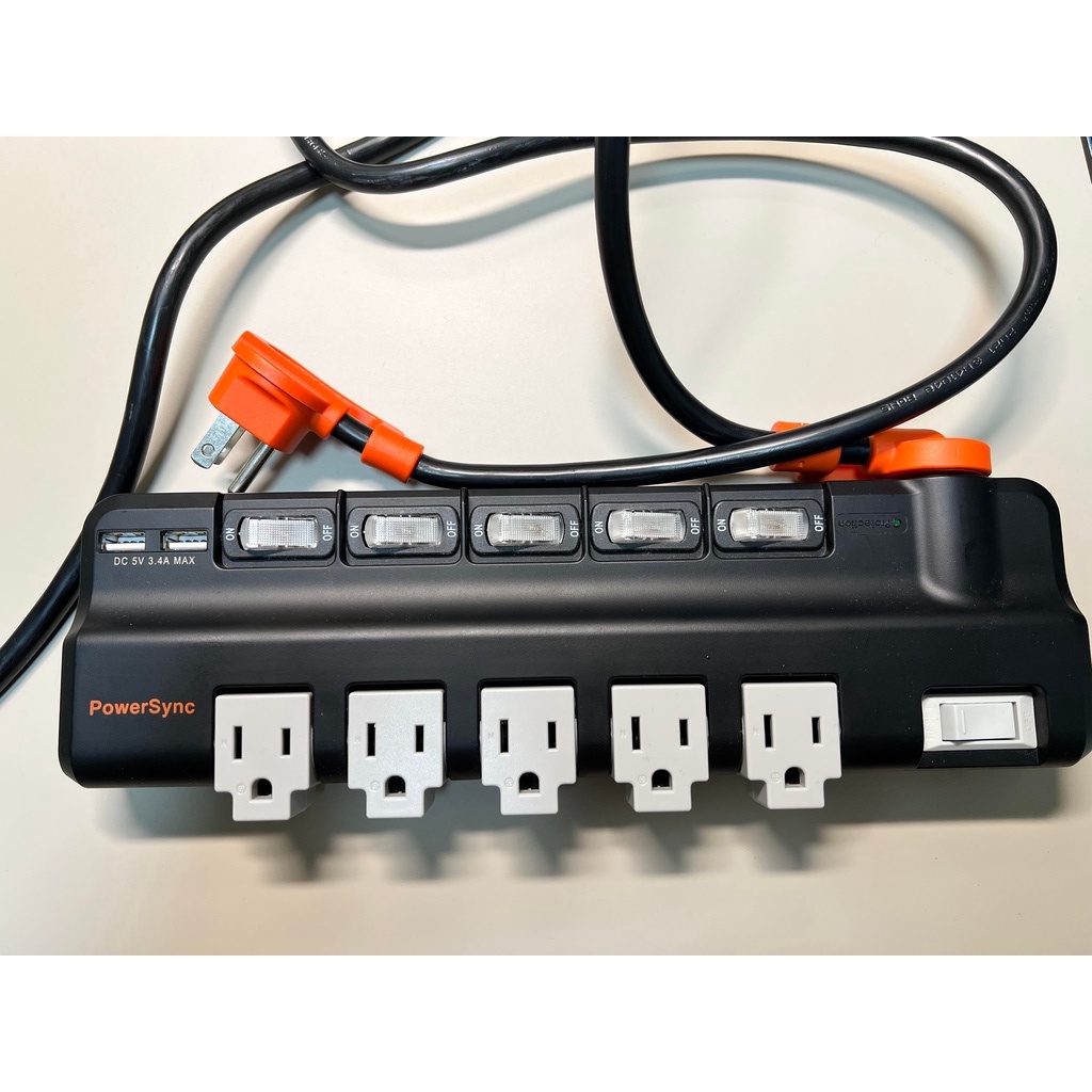 (二手) 群加 PowerSync 6開5插2埠USB防雷擊旋轉延長線/1.8m(TR529118)