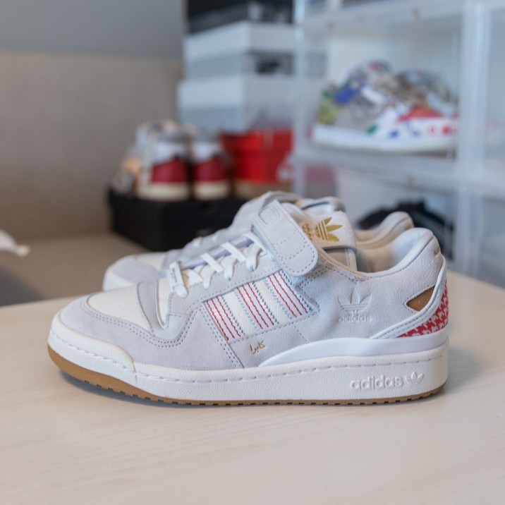 ãå°æãArwa Al Banawi x adidas originals Forum 84 Low ç°ç½ç´G58260 | è¦ç®è³¼ç©