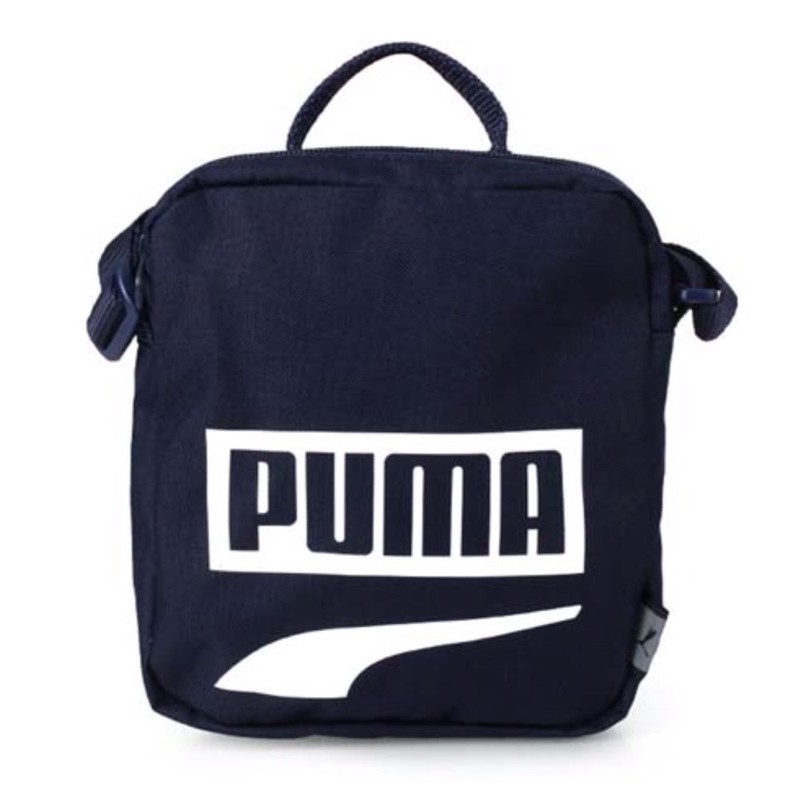 Puma  斜背包 運動包 休閒包  側背包 小方包   超輕量  簡約 時尚 外出 出國 深藍色 07606115