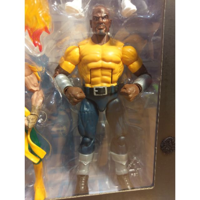 Marvel Legends sdcc Luke Cage  捍衛者聯盟 盧克凱奇