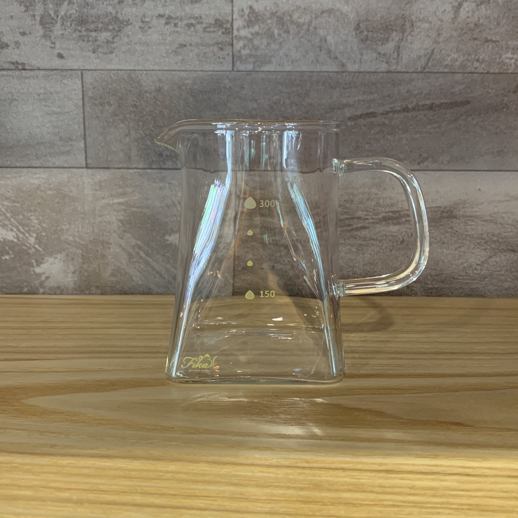 卡拉拉咖啡精品 FIKA 天燈公杯 掛耳咖啡專用杯 耐熱玻璃公杯 玻璃量杯 350ml