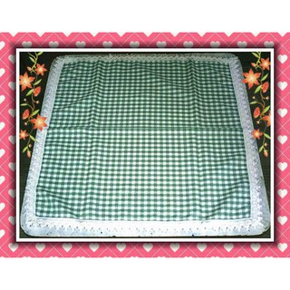 妮可之家~小格子桌巾60*60~另有#沙發巾#桌布#門簾#窗簾#音響巾#餐桌巾#桌巾#綠色桌巾#小茶几#電視巾#格子桌巾