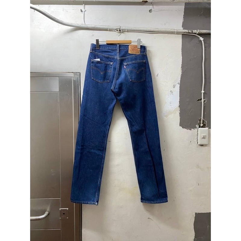 90's Levi's 501 Denim Jeans MADE IN USA Dark Color W30 NO6 | 蝦皮購物