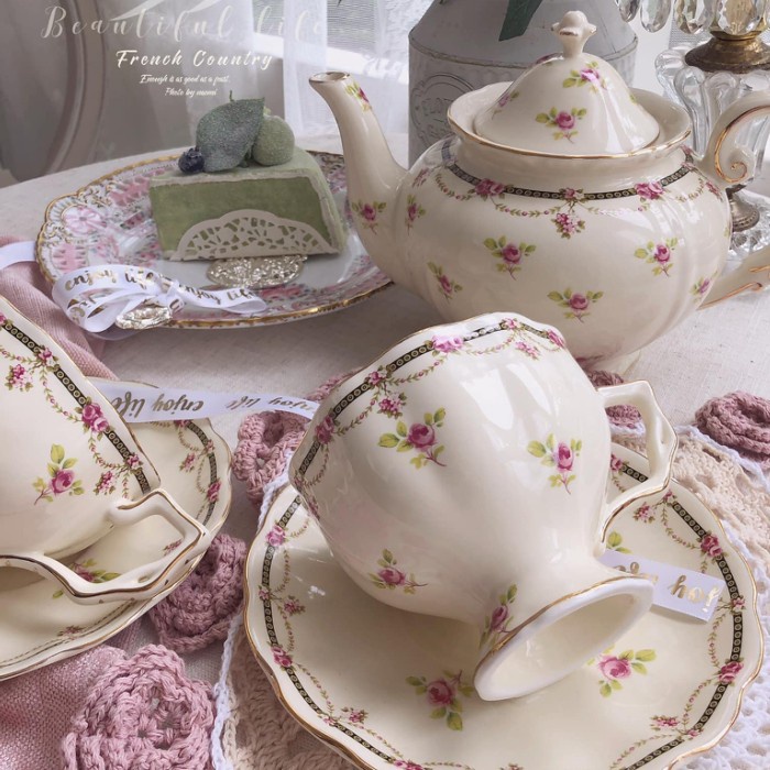 古典玫瑰描金奶油白瓷壺組 奶油色茶壺、歐式下午茶茶壺、咖啡杯盤組、法式鄉村茶壺組、歐式茶壺組