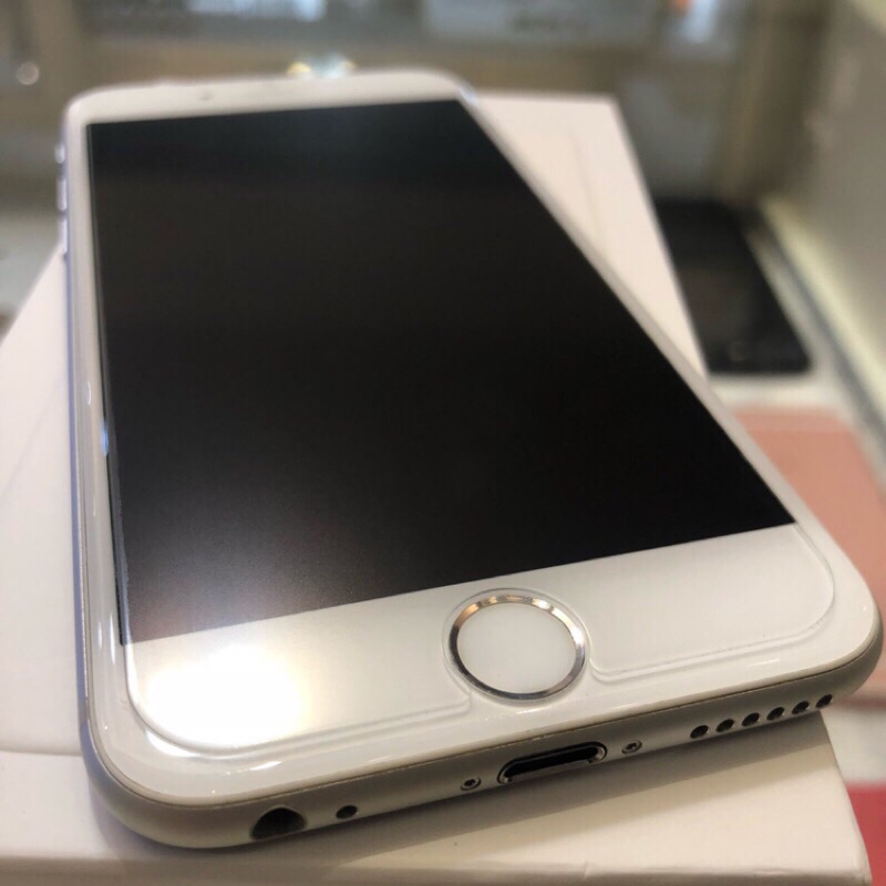 9.8新iPhone 6 64g銀色 盒裝配件在 功能正常 指紋靈敏 無維修過 電池已回原廠換過=10000
