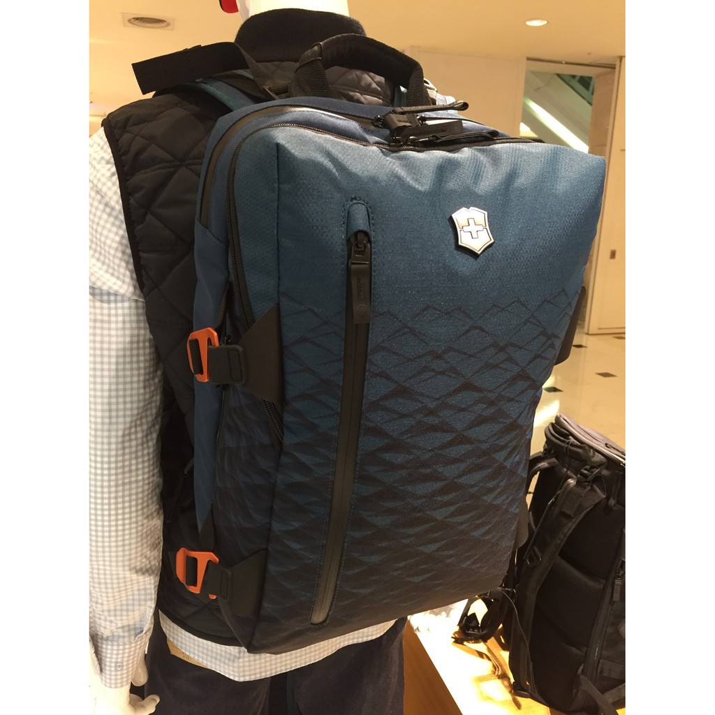 victorinox vx touring 17