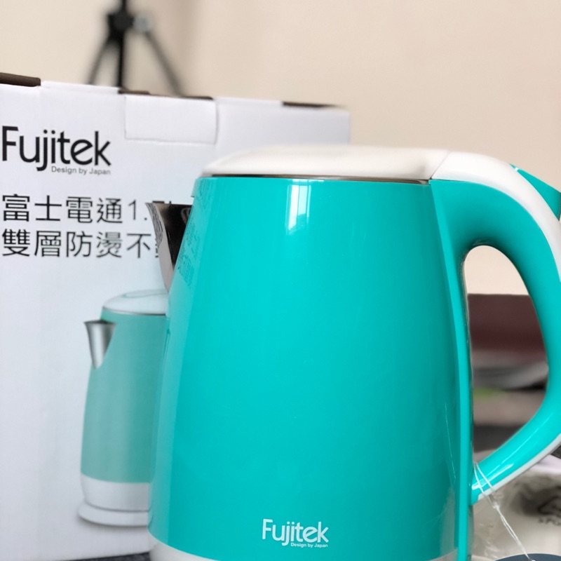 Fujitek 富士電通1.7L 雙層防燙304不鏽鋼快煮壺