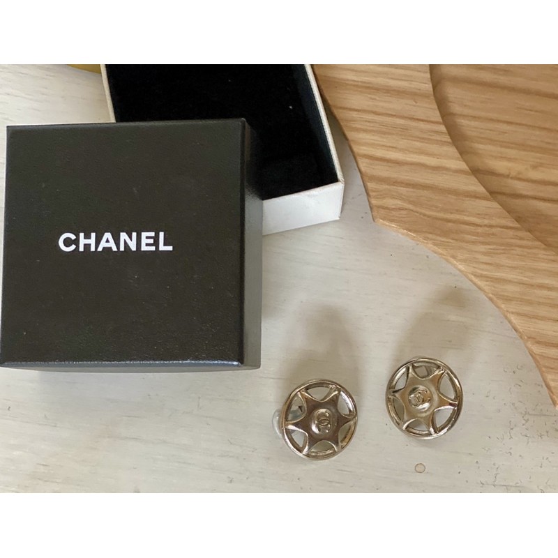 Chanel vintage logo夾式耳環 1997