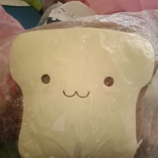 交換禮物~可愛土司抱枕~超萌吐司娃娃~土司娃娃~吐司午安枕/枕頭~生日禮物