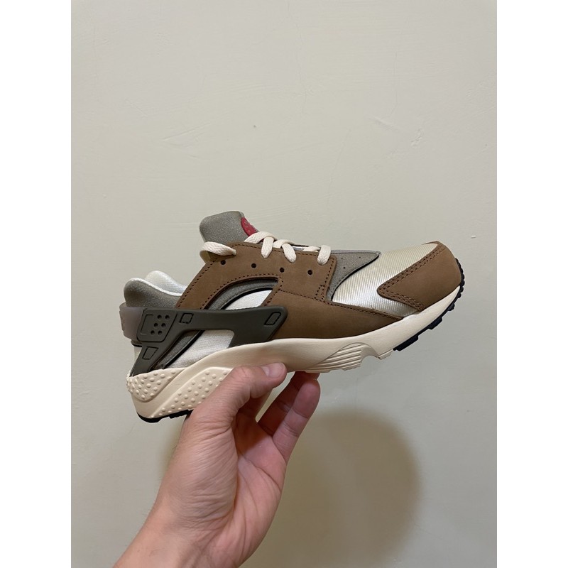 Nike Air Huarache Stussy Desert Oak (PS) 大童鞋