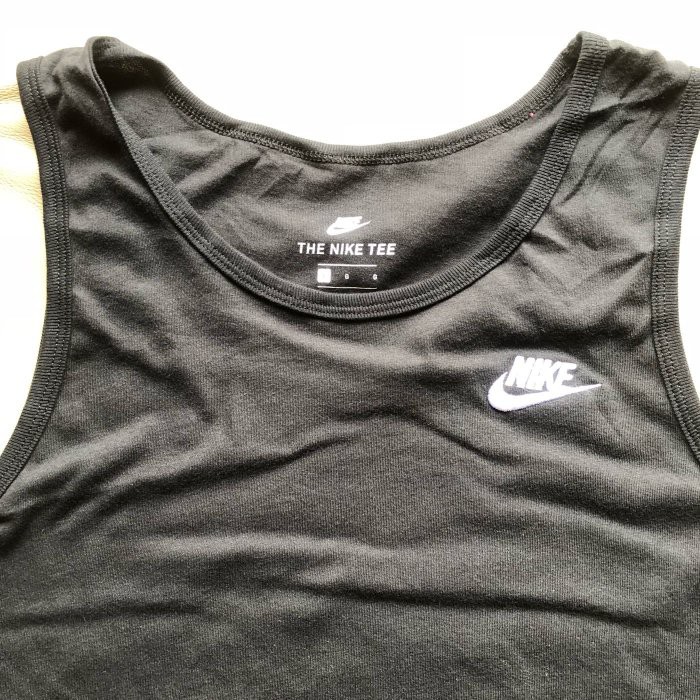 保證全新正品 NIKE  黑色 背心 size L