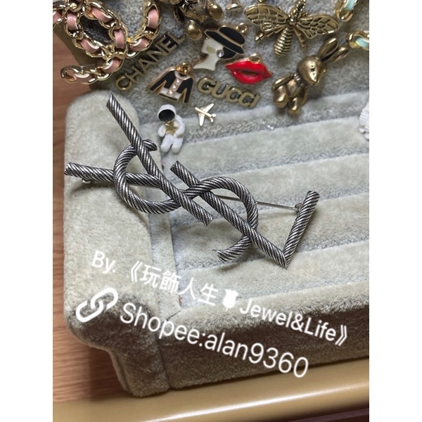 Saint Laurent Paris Ysl 經典二手復古銀麻花大logo 造型胸針別針 蝦皮購物