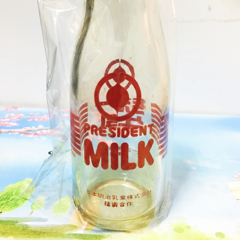 統一牛乳玻璃瓶 早期 台灣 懷舊 收藏 柑仔店 汽水玻璃瓶 玻璃杯 百事可樂 可口可樂 萬達汽水 古董玻璃瓶