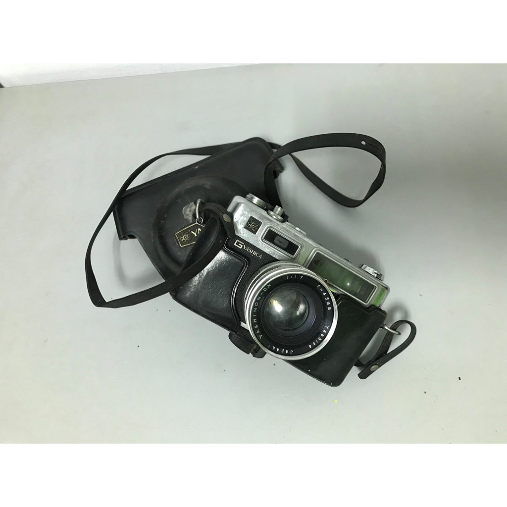 二手-YASHICA 底片相機 古董底片機械式相機 俗稱日本萊卡 (含皮套) 可當拍照道具、擺飾