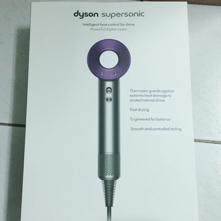 恆隆公司貨 Dyson Supersonic 吹風機 HD01(限量奢華紫色) 2手女用僅使用3次 !