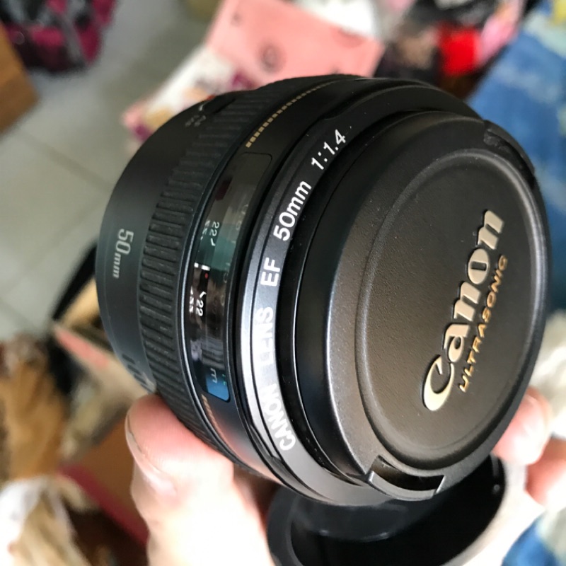 Canon 50mm f1.4 鏡頭 附遮光罩